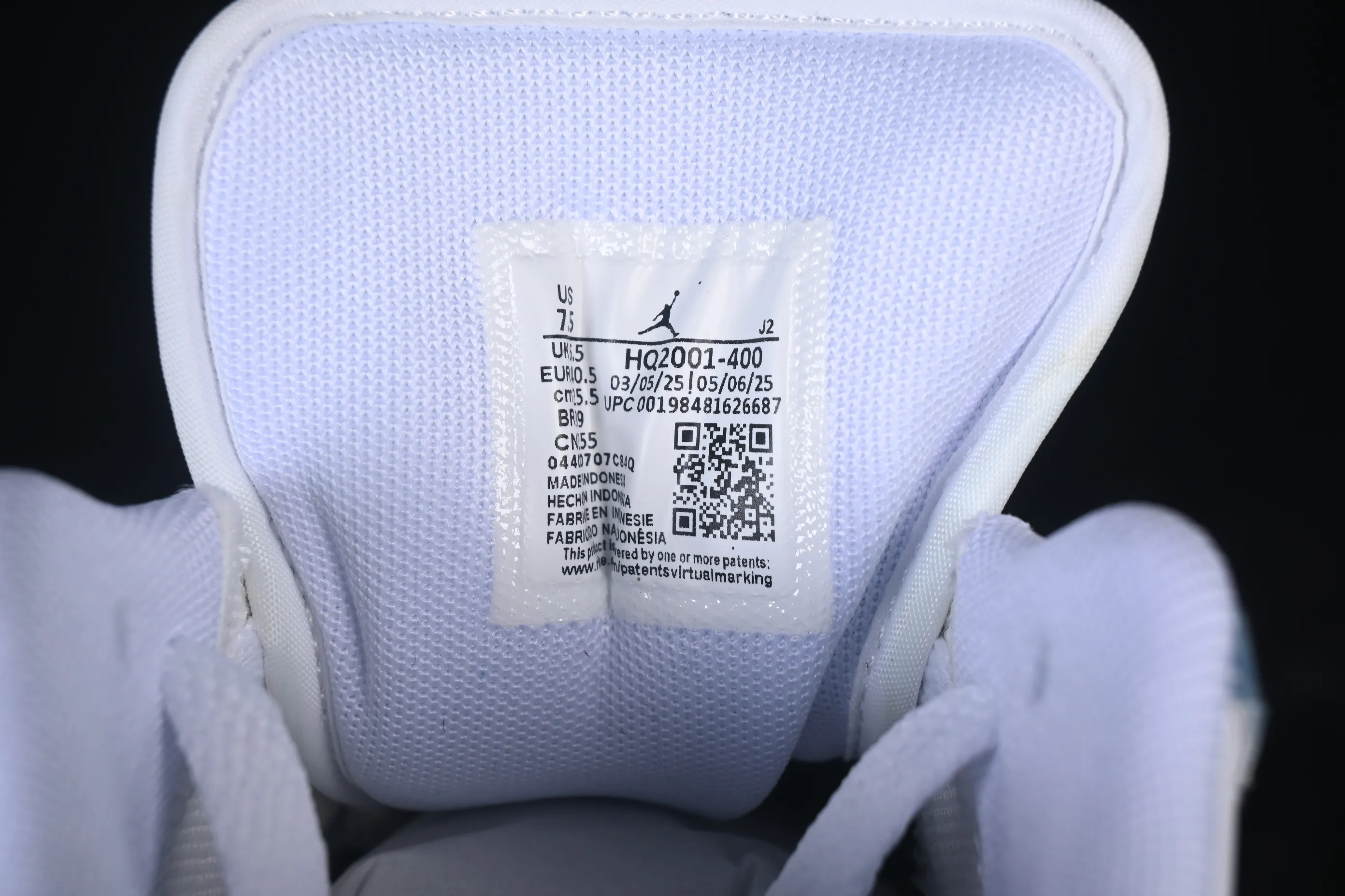 All categories Air Jordan Jordan series basketball shoes Air Jordan 1 Low Air Jordan 1 Low AJ1 Joe 1 white and blue denim pink diamond hook low-top casual sneakers HQ2001-400